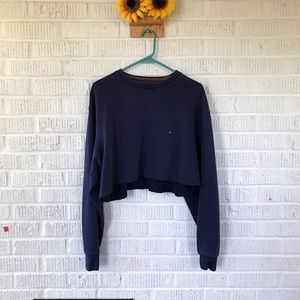 Tommy Hilfiger Size Large Cropped Sweater